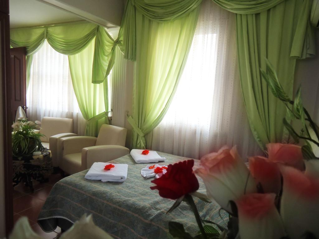 Vatan Hotel İzmir Exterior foto